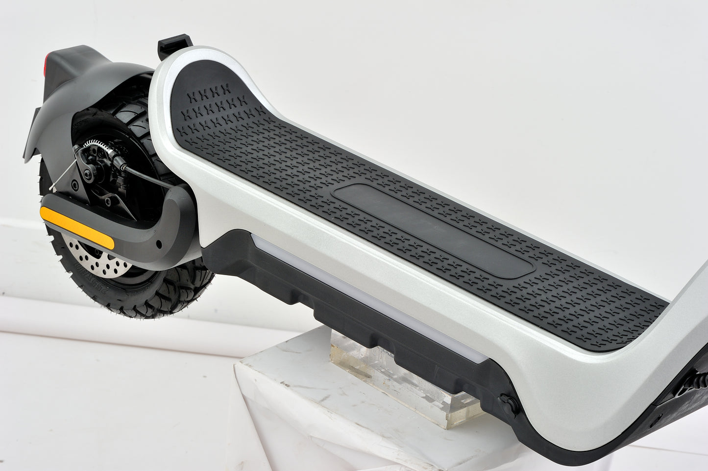 Fouetshot X3 Electric Scooter 800W All Terrain for Off-Road and City Use