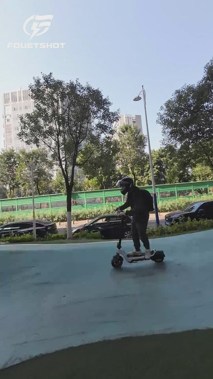 Fouetshot X3 Electric Scooter 800W All Terrain for Off-Road and City Use